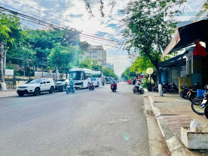 Bán Khách Sạn 6 Tầng - Căn góc Mặt Đường Lý Nam Đế rộng 20M, thành phố Nha Tran - 5