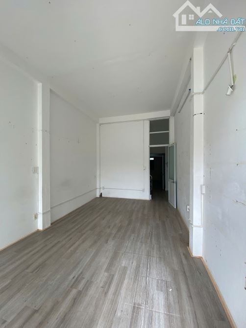Cho Thuê Nhà Mặt Tiền Nguyễn Hữu Thọ, Hải Châu. DT 65m2. Giá 12 triệu - 5