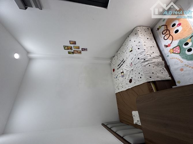 BÁN NHÀ HẺM HOÀNG HOA THÁM - BÌNH THẠNH - 2 TẦNG - 4.8M × 4M - NHỈNH 4 TỎI - 5