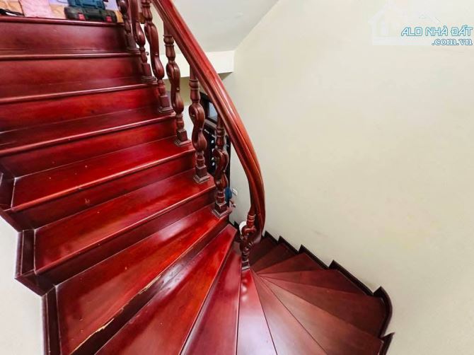 SIÊU PHẨM PHỐ NHỔN - TRỤC CHÍNH KINH DOANH - PHÂN LÔ Ô TÔ TRÁNH - 65M2 MẶT TIỀN 4,5M - 5