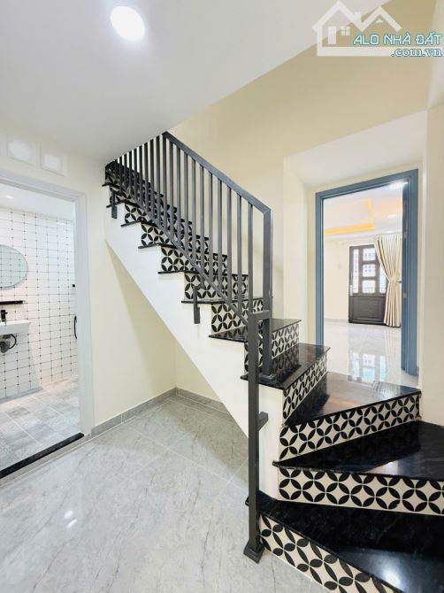 Thống Nhất - Gò Vấp - 50m2 - 3 Tầng - 6.6 tỷ - Hẻm Ô tô - Hoàn công - SHR - 5