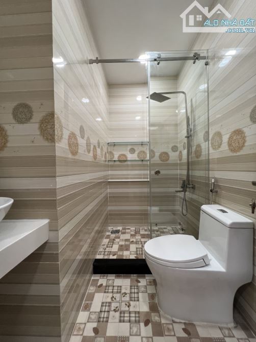 Sở hữu ngay căn với 56m2 Nguyễn Duy Cung, Gò Vấp ngay THCS Tân Sơn. Xây 1 trệt 3 lầu - 5