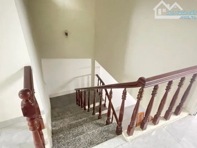 🛑 CHO THUÊ NHÀ 2 TẦNG: VŨ QUỲNH - 3PN - -SÁT BIỂN - 5
