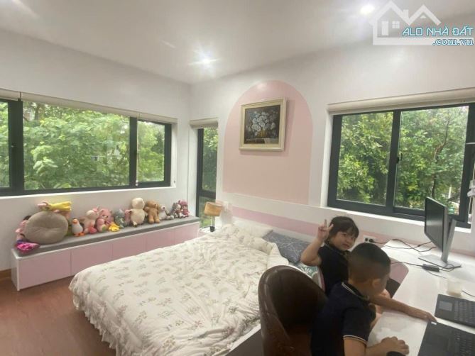 BIỆT THỰ VIP MẶT ĐƯỜNG 50M - LÔ GÓC - 3 Mặt THOÁNG  - NỘI THẤT CỰC XỊN - Ở ĐẲNG CẤP - 5