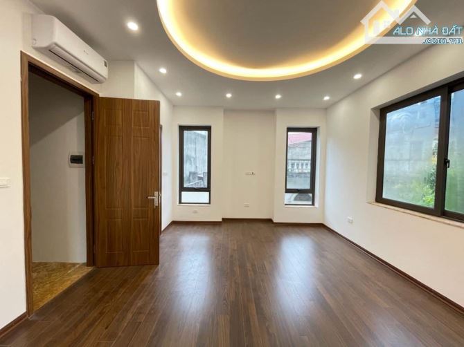 BÁN NHÀ ĐƯỜNG LÁNG ĐỐNG ĐA 62m 5Tầng Mt 6.5m GIÁ 12 TỶ NGÕ THÔNG KINH DOANH. - 5