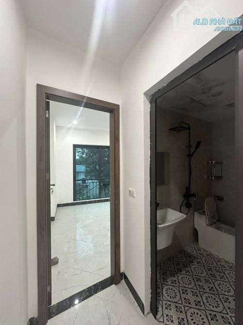 BÁN NHÀ ĐẸP Ở NGAY XÃ PHỤNG CHÂU-CHƯƠNG MỸ-NGÕ NÔNG OTO ĐỖ CỔNG-QL6 1KM-4 TẦNG-35M-3,9 TỶ - 5