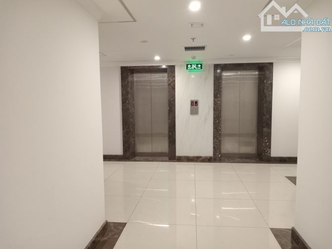 Bán toà nhà cho thuê Nguyễn Hữu Thọ DT 402m2, MT 20m, Ngõ Ô tô, gồm 56 căn hộ, Giá 159 tỷ - 6