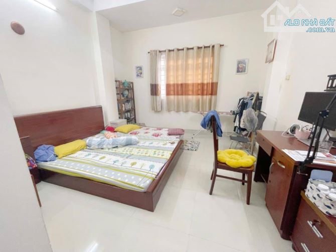 Nhà 3 tầng 4 phòng ngủ hẻm xe hơi thông 70m2 đường Dương Quảng Hàm Phường 5 Gò Vấp - 6