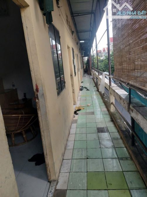 Bán căn góc dãy trọ 1T1L 5x30m, mặt tiền đường 434B p. Bình Hòa kế chợ, thu 30tr/th - 6