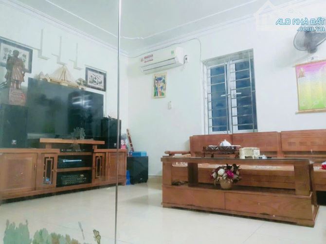 Bán nhà 3 tầng xây độc lập , cạnh chợ lũng hoa đằng hải - 6