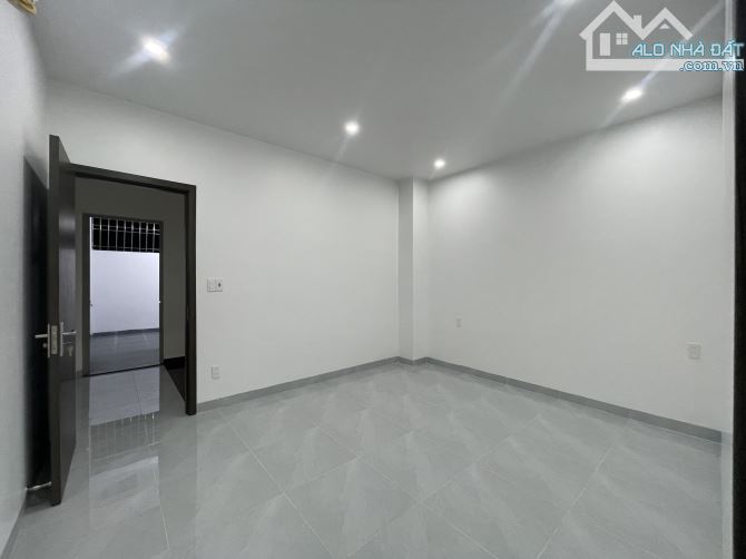 Nhà xây mới 3 tầng tại Trung Hành gần mặt đường Lê Hồng Phong - 6