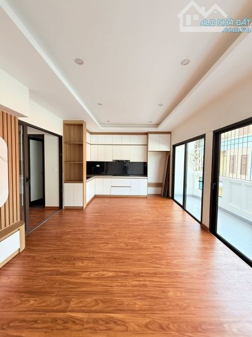 SIÊU PHẨM PHÂN LÔ Ô TÔ TRÁNH HOÀNG VĂN THÁI 40MX4T, Ở VÀ KINH DOANH. - 6