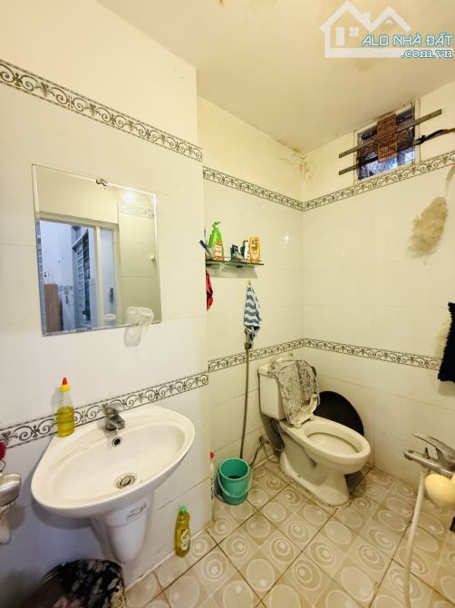 Bán gấp nhà 73m2 nở hậu. 2 tầng . Chế lan Viên . Tây thạnh. 7.9ty - 6