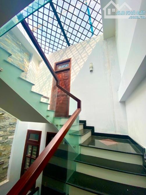 BÁN NHÀ GÒ VẤP – HẺM XE HƠI – 142.8m² – 7PN LỚN – GIÁ 15.5 TỶ - 6