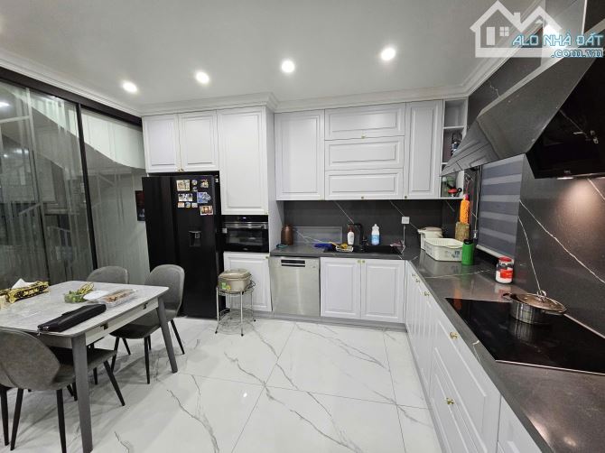 Nhà 5 tầng Hoàng Như Tiếp – Gara ô tô, thang máy, nội thất xịn – 19,5 tỷ - 6