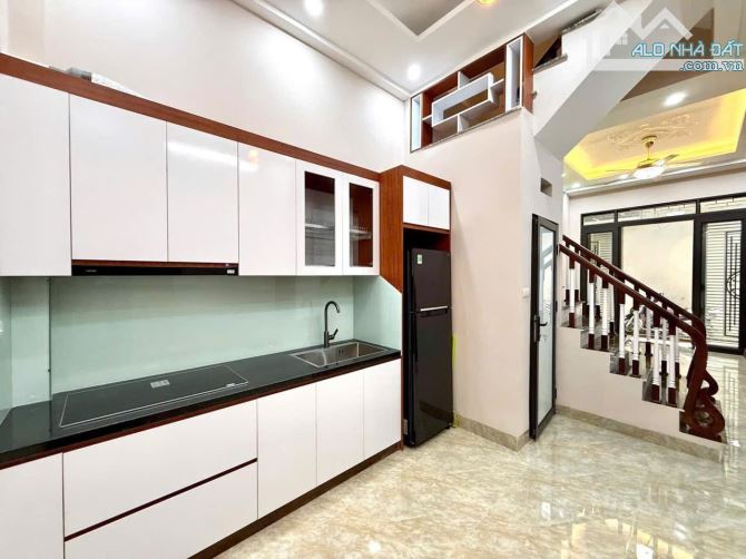 TRẦN THÁI TÔNG ✦ 36M² ✦ 5 TẦNG ✦ MT RỘNG ✦ 3 NGỦ ✦ FULL NỘI THẤT ✦ GIÁ 8.2 TỶ ✦ NGÕ THÔNG - 6