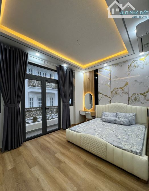 Q7 HOÀNG QUỐC VIỆT 5x12.5M 5 TẦNG 4 PN CÓ THANG MÁY Ô TÔ NGỦ NHÀ 12.xT - 6