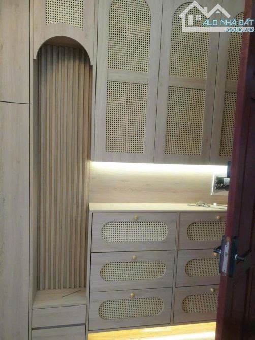 chủ bán CH tòa A số 6 Đội Nhân, 71m2, 2N,1WC, giá 6.5 tỷ. - 6