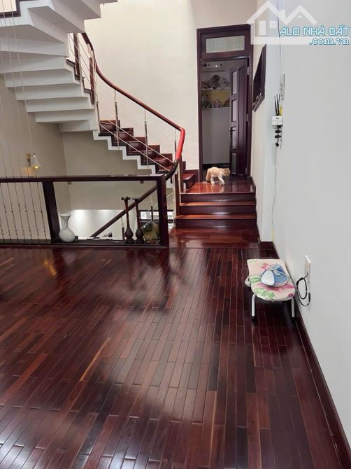 Nhà Mặt Tiền Lê Đại Hành- 3 Mê Khu Phố cổ TP BMT - DT:4,2*18m - GIÁ:9,5 TỶ - 6