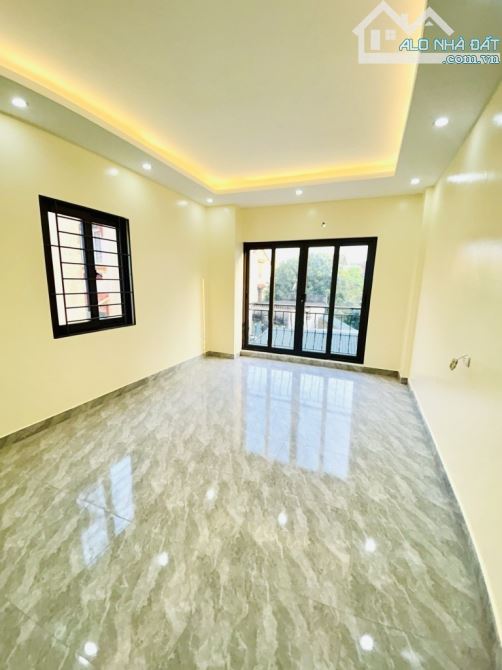 CĂN XÂY MỚi - KÍNH KOONG - LÔ GÓC - FULL CÔNG NĂNG - NHIỀU TIỆN ÍCH - 6