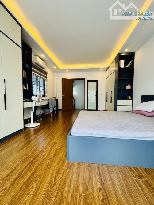 Cần bán gấp nhà Tam Trinh 40m2, lô góc, 2 tháng vĩnh viễn, sổ vuông đẹp, gần oto đỗ - 7
