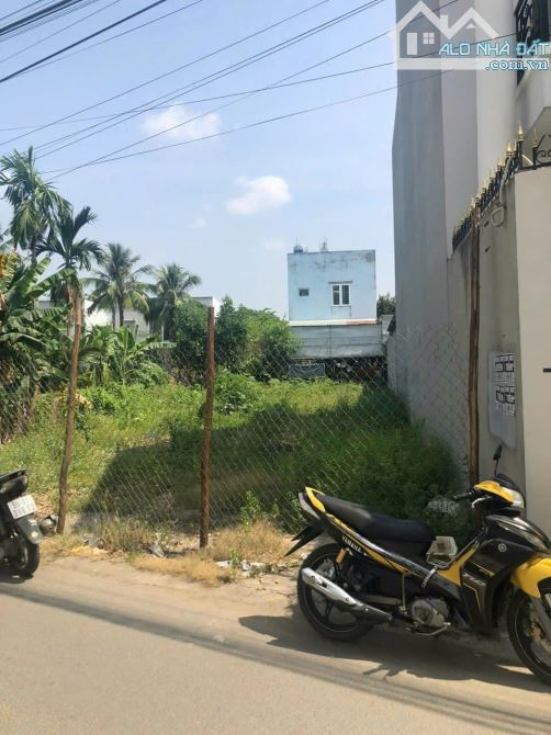 Bán đất biệt thự đường 102(trước cổng Hoa Viên 102) phường Tăng Nhơn Phú A, tp Thủ Đức, Tp - 7