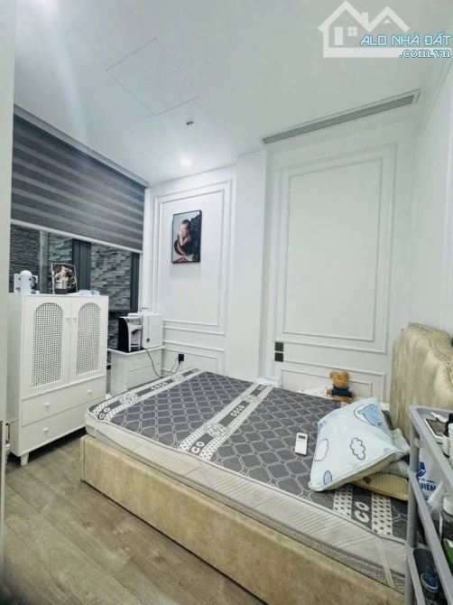 Phân lô Phúc Lợi 75X5T, TM, vỉa hè, ô tô tránh, KD, Full nội thất, gần Vinhome,giá tốt21.5 - 7