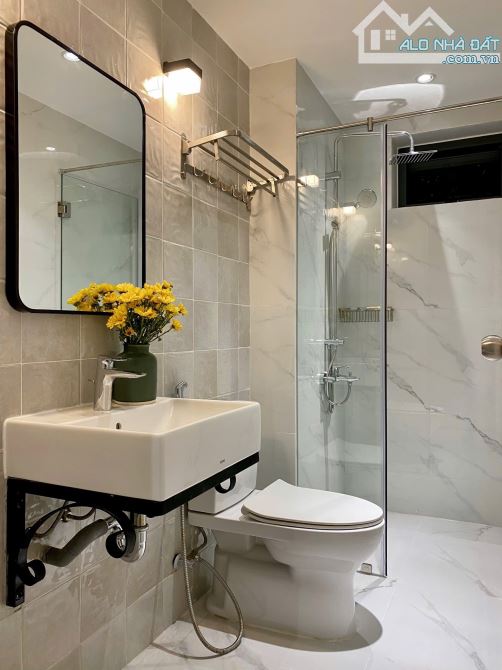SUPER STUDIO COSMETICS FULL INTERIOR BALCONY RIGHT PRICE IN DISTRICT 1 - 7