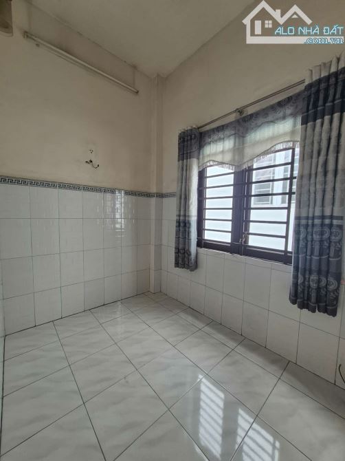 Cực Hiếm Mặt Tiền Kinh Doanh Lê Lợi.TT Hóc Môn. Đt sàn 40m2 2Tâng BTCT.chỉ 3.2tỷ - 7