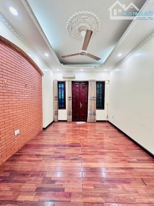 bán nhà Chùa Láng – 56m², 5 tầng, lô góc vip, ô tô đỗ cửa, giá 20 tỷ - 7