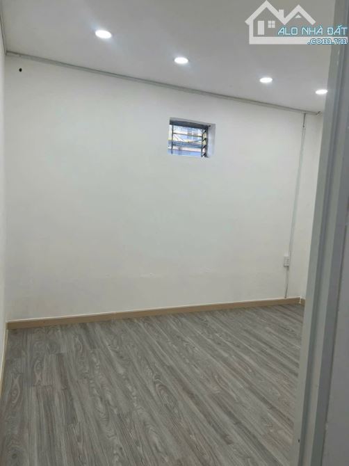 Bán nhà mặt tiền lớn Nguyễn Ái Quốc- P.Tân mai - 7