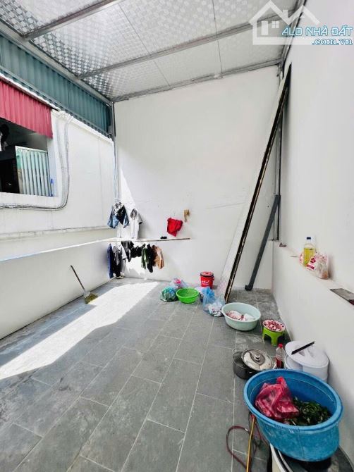 Nhỉnh 7 tỷ có nhà đẹp mới ngõ thông Cầu Giấy 5 tầng 32m2 MT 6.5m 3 phòng ngủ đủ nội thất ở - 8