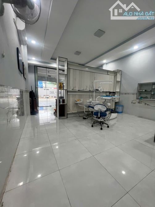 Bán gấp nhà 1T2L 140m2 MT kinh doanh P.Bửu Hoà, full thổ, gần cty bouchen, chỉ 10ty5 TL - 8
