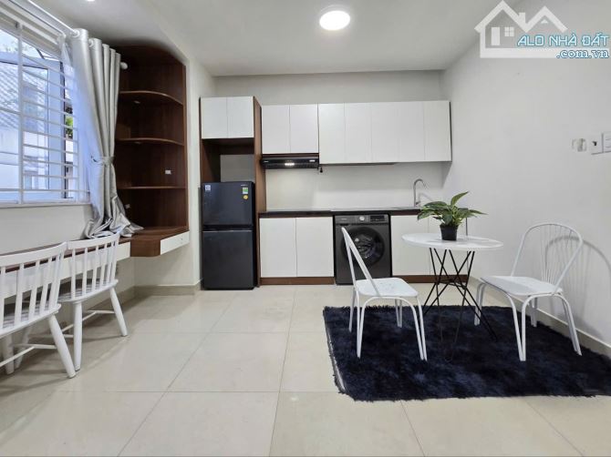 Cho thuê phòng ban công tách bếp 40m2 quận 10 đường thành thái gần đh Kinh Tế Ueh Vạn Hạnh - 8