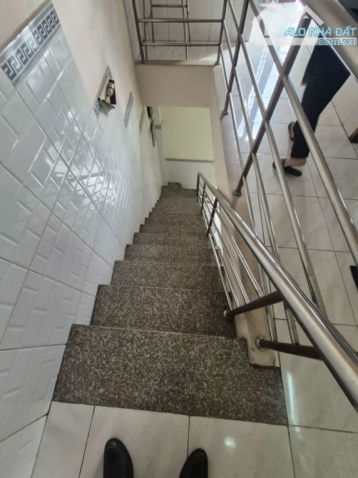 Cực Hiếm Mặt Tiền Kinh Doanh Lê Lợi.TT Hóc Môn. Đt sàn 40m2 2Tâng BTCT.chỉ 3.2tỷ - 8