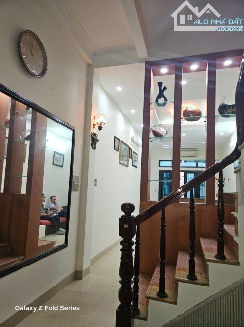 25M RA MẶT PHỐ - DỊCH VỌNG - CẦU GIẤY - LÔ GÓC 65M2 - 4 TẦNG 1 TUM - Ở HOẶC VP CÔNG TY - 8
