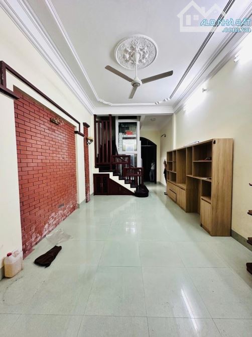 bán nhà Chùa Láng – 56m², 5 tầng, lô góc vip, ô tô đỗ cửa, giá 20 tỷ - 8