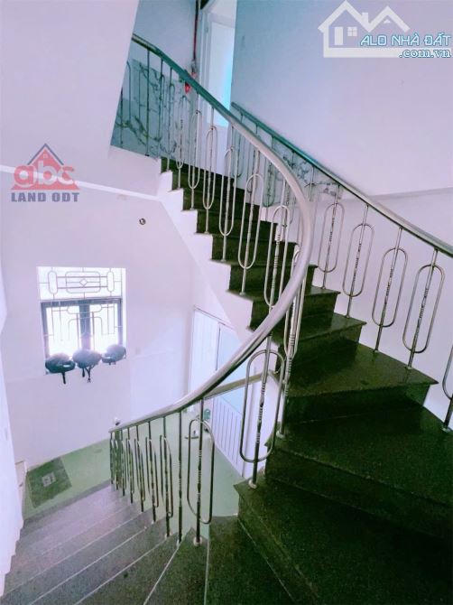 NP067 ➡️Bán nhà 3 lầu góc 3 mặt tiền đường Nguyễn Ái Quốc P.Hố Nai TP.Biên Hoà - Giá 12tỉ5 - 8