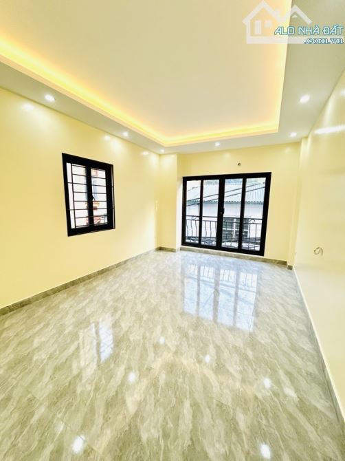 CĂN XÂY MỚi - KÍNH KOONG - LÔ GÓC - FULL CÔNG NĂNG - NHIỀU TIỆN ÍCH - 8