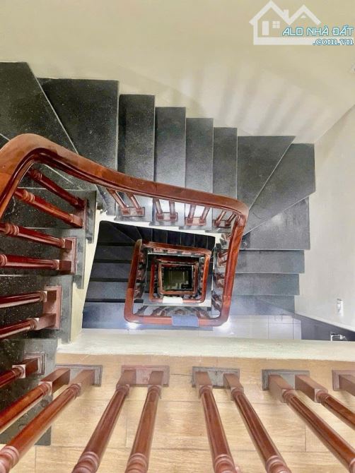 Xã Đàn, TT Đống Đa, Nhà Đẹp ở ngay, 10m ra Ôtô, DT 38m2*6T, MT 4.2m, Giá 10.5 TỶ - 9