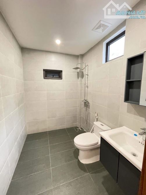🏡 BÁN NHÀ NGÃ TƯ SỞ – LÔ GÓC, 2 MẶT NGÕ, CÁCH Ô TÔ 5M, 62M², 5 TẦNG, MT 6,5M – 12 TỶ - 9