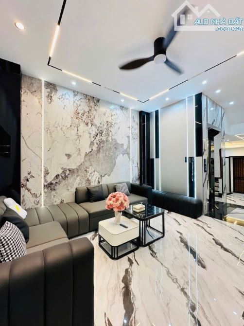 🏠Siêu Phẩm Hẻm Xe Hơi 4M.Có Thang Máy💎Phạm Văn Chiêu P.16💎4,2x13,5m 3 Lầu 4PN 5WC💵7,9T - 9