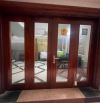 Bán nhà Hoàng Hoa Thám, 1p ra phố, thang máy, sân xe, sổ CC, ở ngay, 47m2*7T, giá 8.5 tỷ