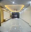Bán Nhà  Cổ Linh  Thang máy ô Tô đỗ Cổng 35M2 7T MT5.3 giã  8.5 tỷ Long Biên Hà Nội
