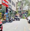 Bán Shophouse chân đế toà AZ Sky Định Công, kinh doanh mọi mô hình 106m2 chỉ 7.5 tỷ