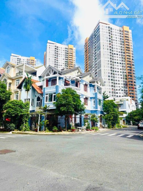 Bán Biệt Thự Góc 2 Mặt Tiền KDC Văn Minh-An Phú,Q2 DT:139.5m2(8mx19m)-Giá 36 Tỷ