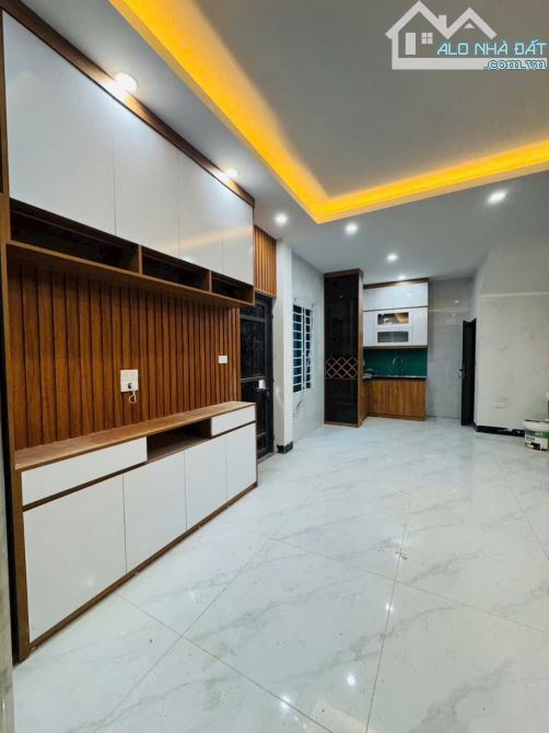 LÔ GÓC 5 TẦNG YÊN LỘ – Ô TÔ ĐỖ TẬN CỬA – 6.7 TỶ - 1