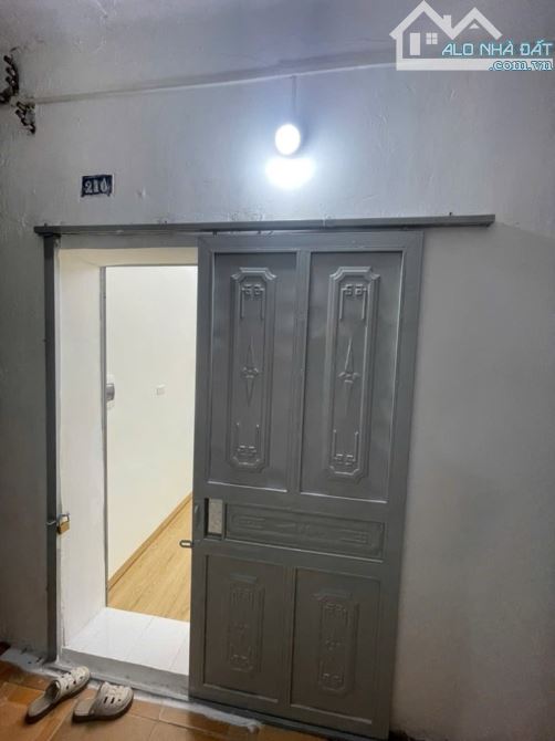 Khuôn tiền nhỏ xinh. Khu tập thể May 10