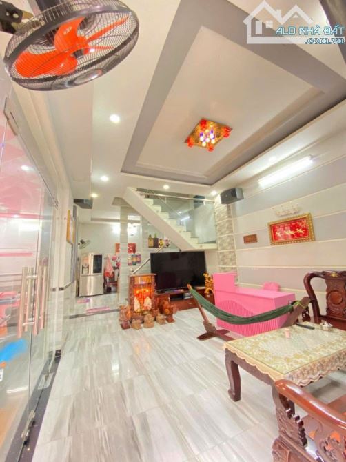 Bán Nhà 3 Tầng Hiệp Bình Chánh – 75m² Vuông Vức – Hẻm Ô Tô Tránh – SHR – Chỉ 5 Tỷ