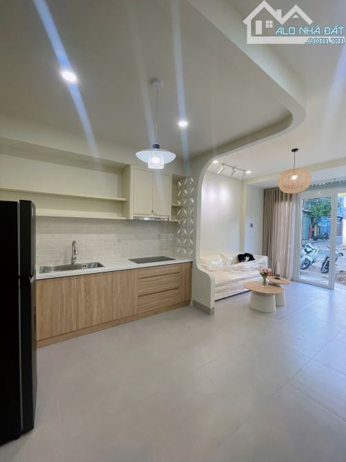 NHÀ FULL NỘI THẤT HẺM TRẦN HƯNG ĐẠO NGAY TRUNG TÂM: GIÁ 4.45 tỷ